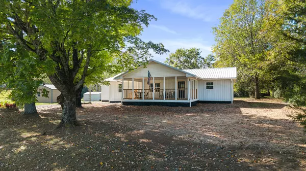 Sweetwater, TN 37874,224 Red Pond Road