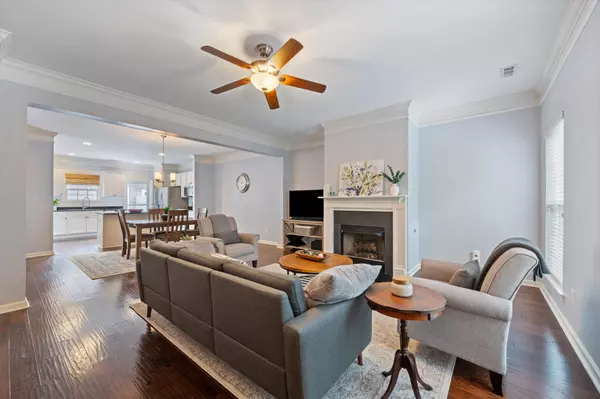 Nashville, TN 37211,817 Hobbit Ln