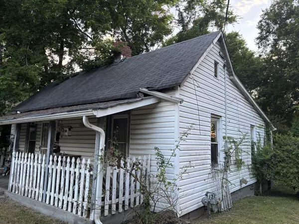 Nashville, TN 37206,804 S 12th St