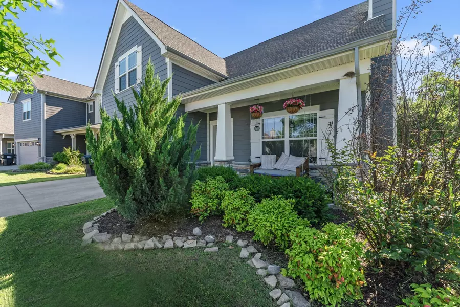 1221 Avery Dr, Murfreesboro, TN 37128