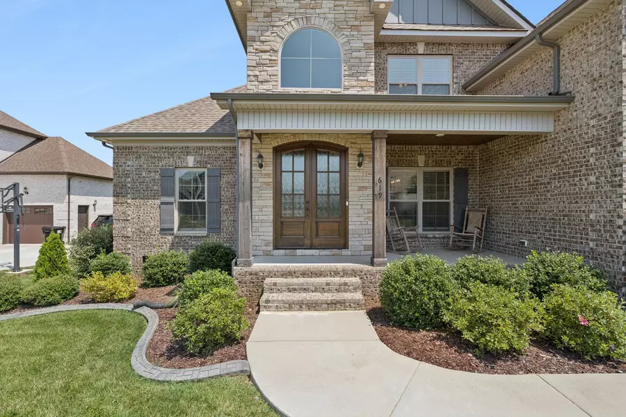 619 Chrisview Ct, Murfreesboro, TN 37130