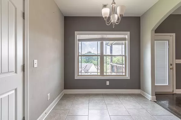 Clarksville, TN 37042,955 Smoots Dr