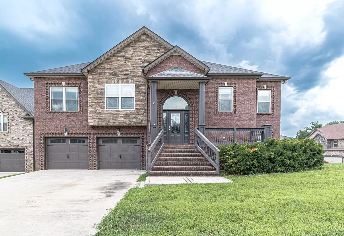 Clarksville, TN 37042,955 Smoots Dr