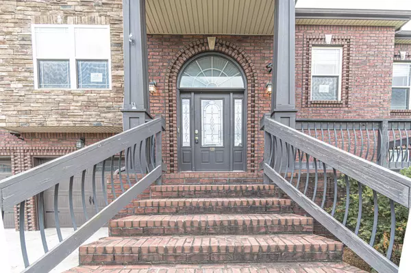 Clarksville, TN 37042,955 Smoots Dr