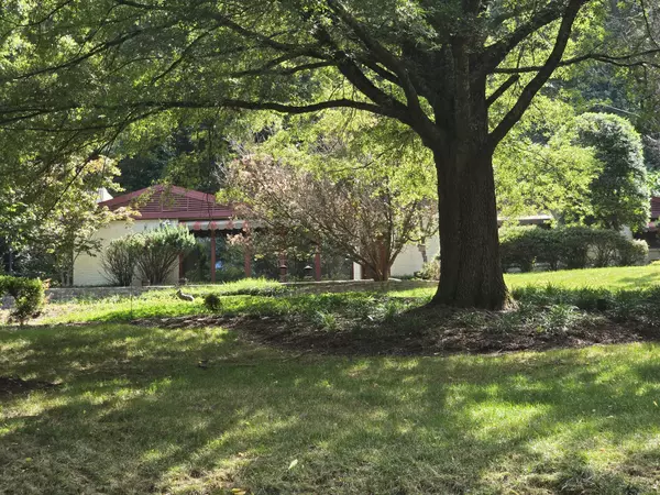 Nashville, TN 37220,1049 Ridgeview Dr