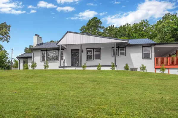 Dickson, TN 37055,103 W Lake Cir