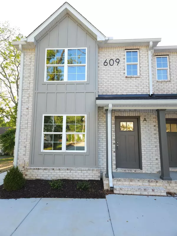 Murfreesboro, TN 37130,609 Fairview Ave #A