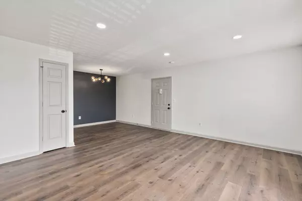 Nashville, TN 37214,2258 Lebanon Pike #40