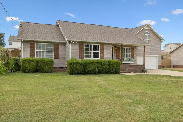 411 Brookside Dr, Mount Pleasant, TN 38474