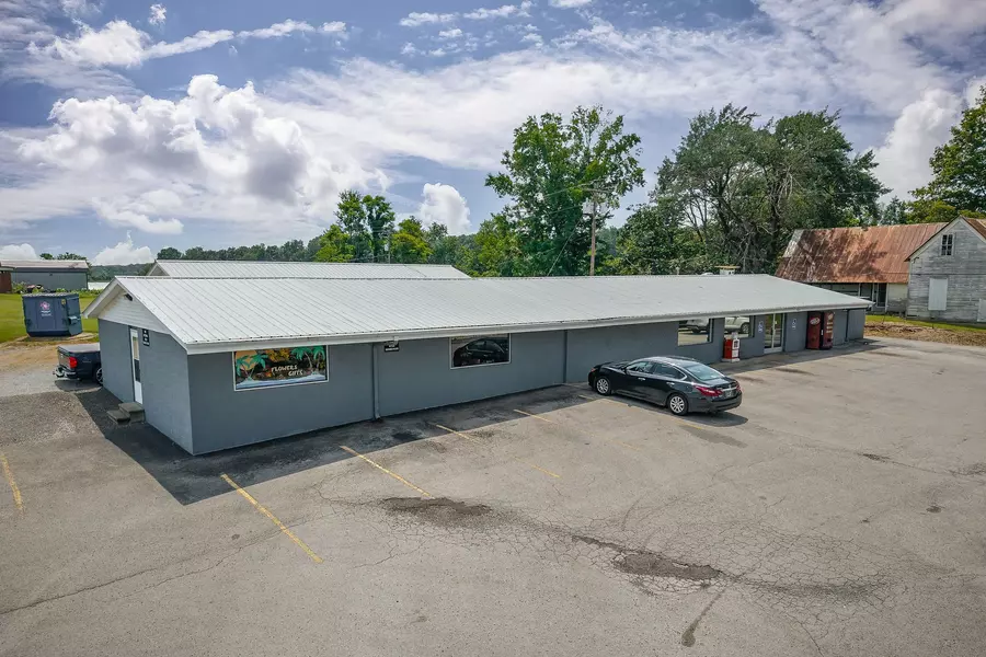 5305 Old Nashville Hwy, Mcminnville, TN 37110