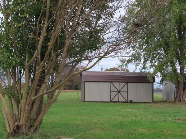 Lafayette, TN 37083,1263 Union Camp Rd