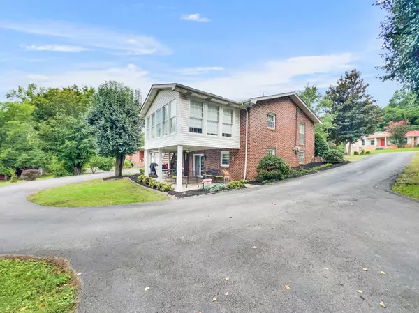 Carthage, TN 37030,622 Carmack Ave