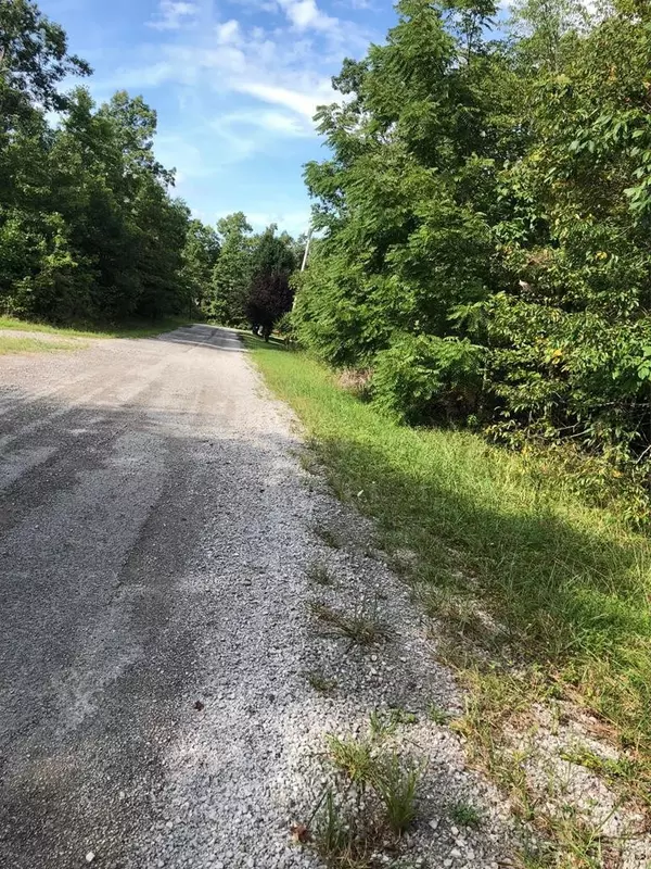 Crossville, TN 38572,39 Luka Lane