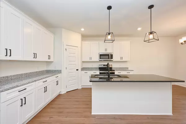 Greenbrier, TN 37073,1108 Angus Way