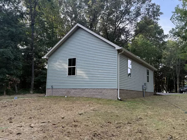 Westmoreland, TN 37186,402 George Durham Rd