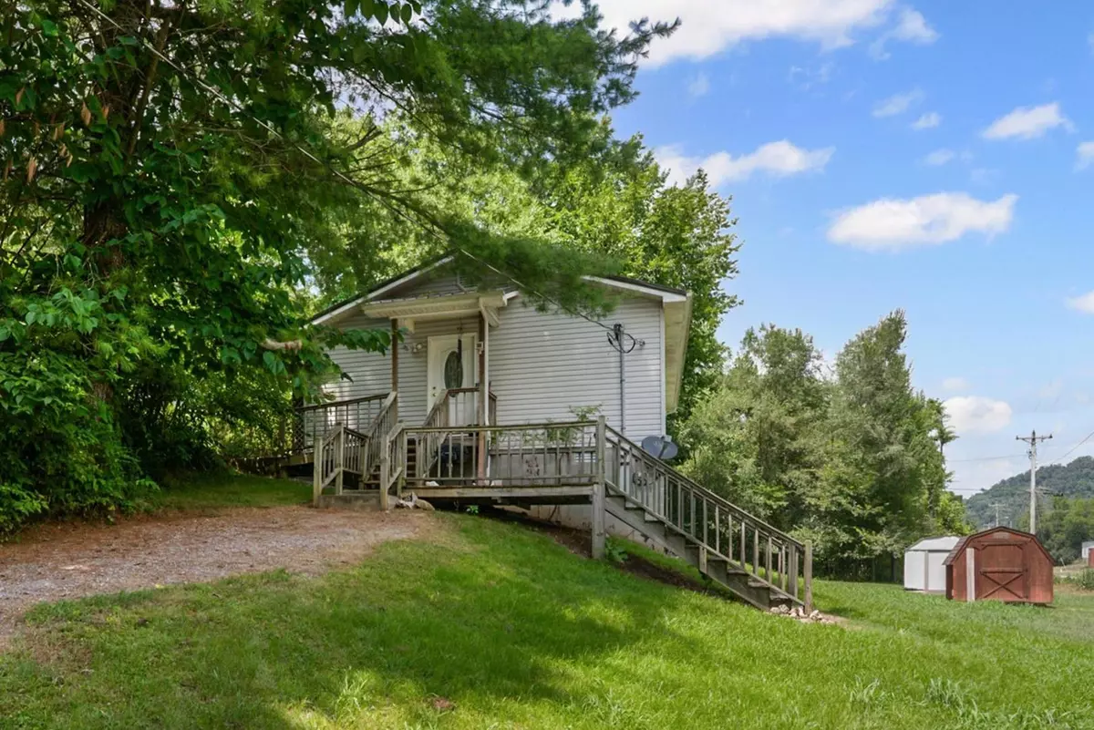 Gainesboro, TN 38562,337 N Murray St