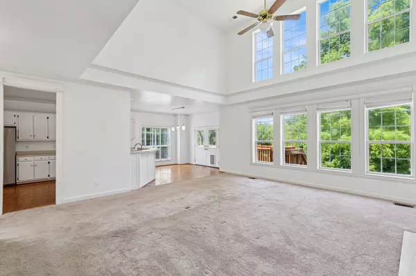 Brentwood, TN 37027,5708 Green Apple Ln