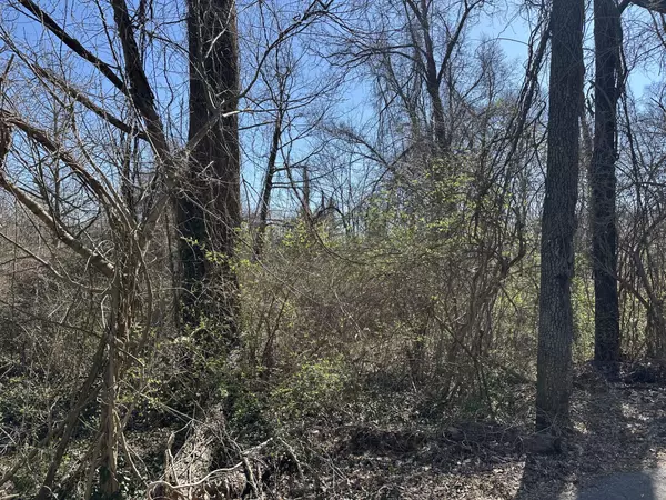 Signal Mountain, TN 37377,836 Fairmount Avenue