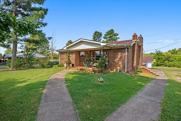Erin, TN 37061,316 N Main St