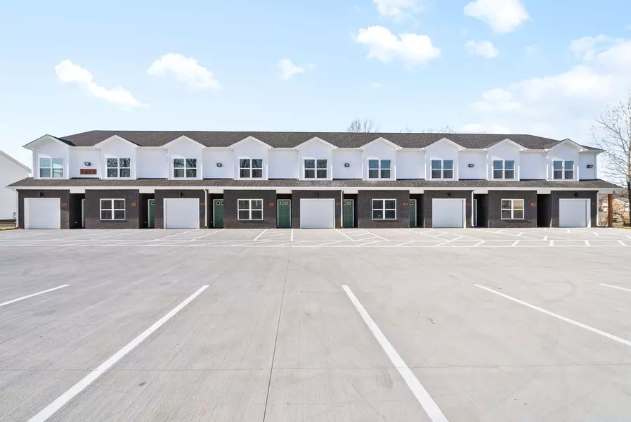 750 Tracy Lane #J-103, Clarksville, TN 37040