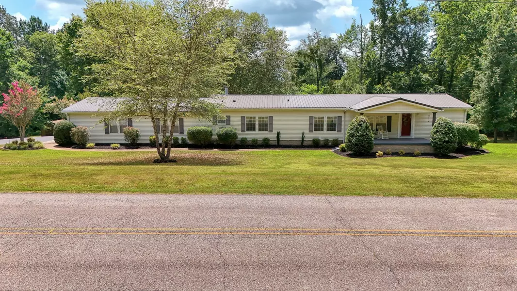 2090 Old Union Rd, Paris, TN 38242