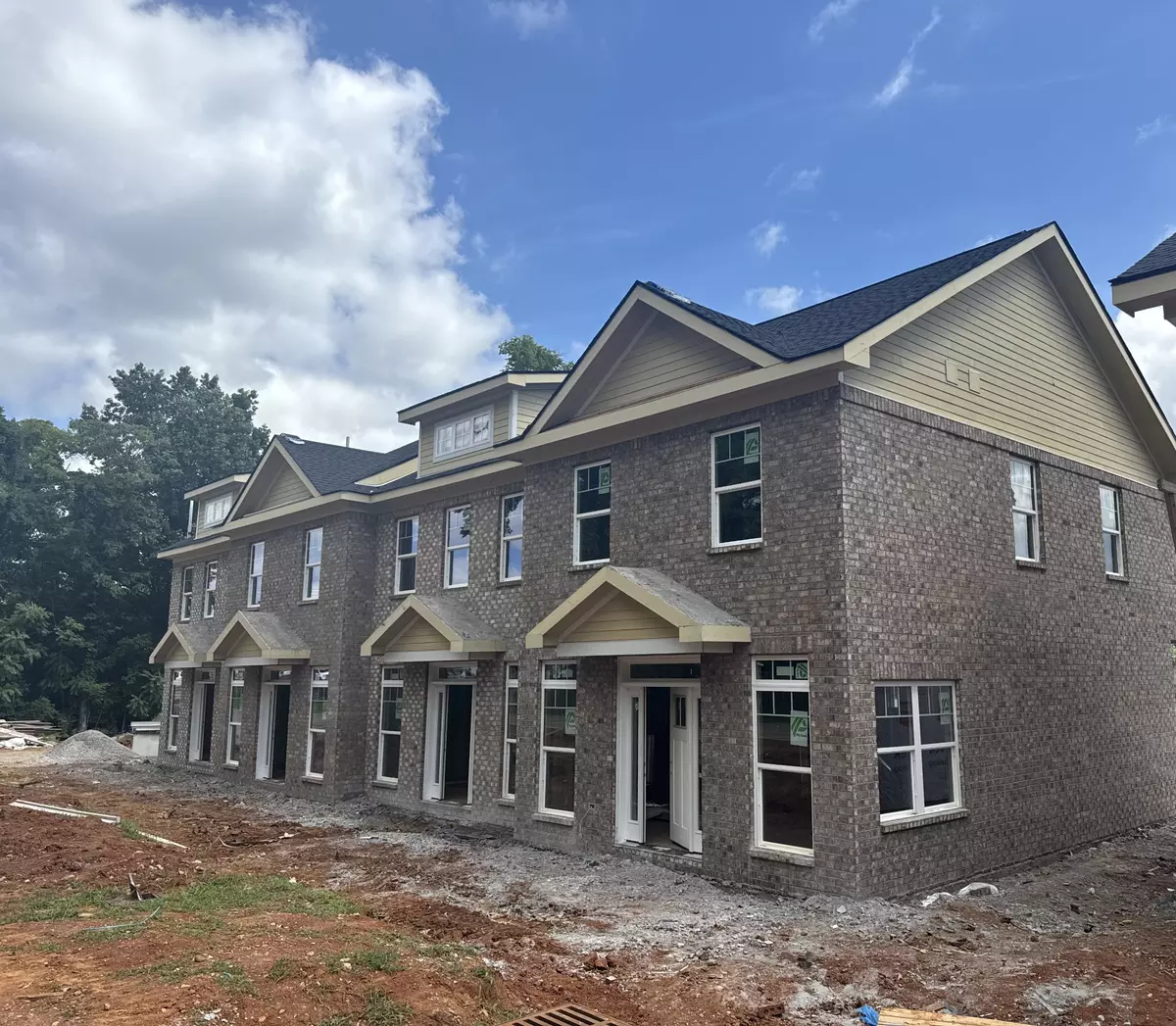 Smyrna, TN 37167,100 Halfrunner Way #1