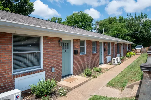 Nashville, TN 37206,627 Shelby Ave #8