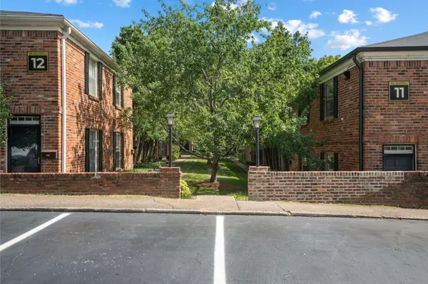 Nashville, TN 37215,5025 Hillsboro Pike #11A