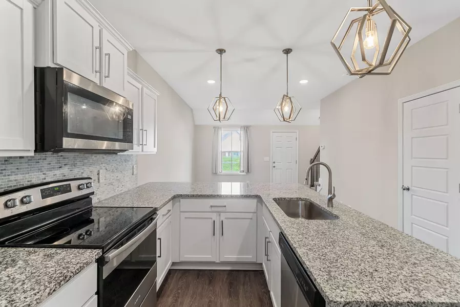 224 Drayton Dr #E, Clarksville, TN 37042