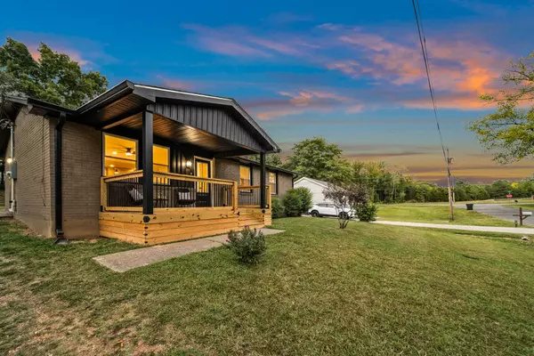 Dickson, TN 37055,132 Schrader Heights Dr