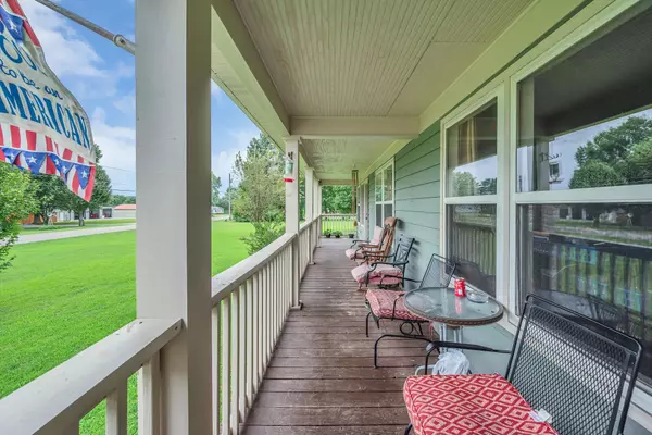 Cottontown, TN 37048,565 South Rd