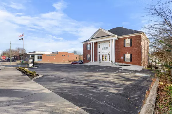 Clarksville, TN 37040,212 Madison St