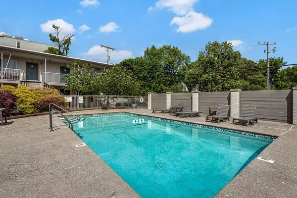 Nashville, TN 37204,801 Hillview Hts #212