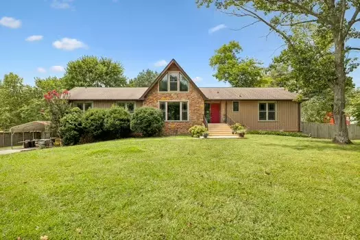 5904 S New Hope Rd, Hermitage, TN 37076