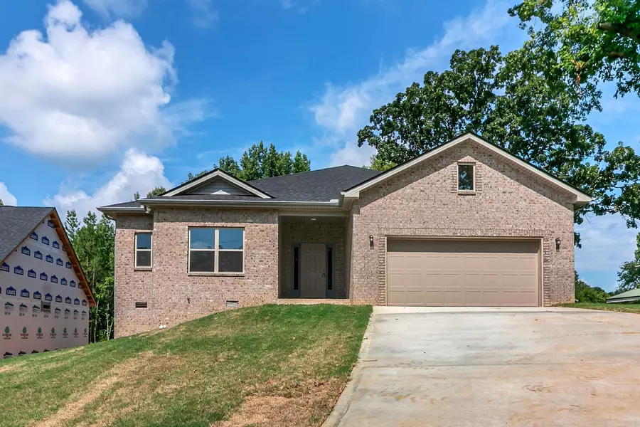 96 Mockingbird  Lane, Paris, TN 38242