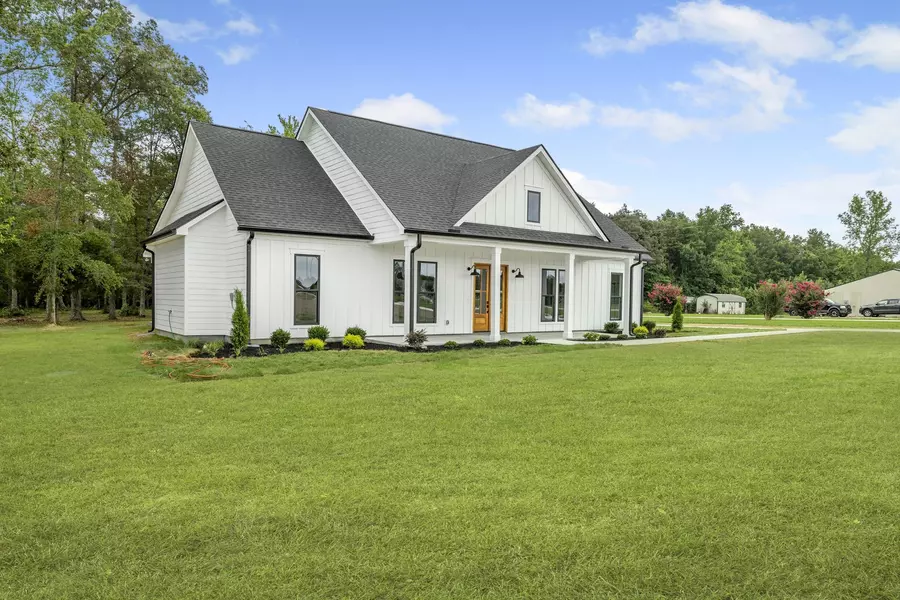 1694 McAfee Rd, Morrison, TN 37357