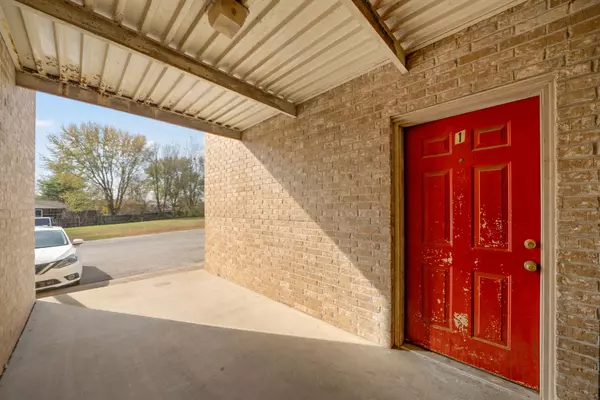 Hopkinsville, KY 42240,2830 Greenville Rd #C1