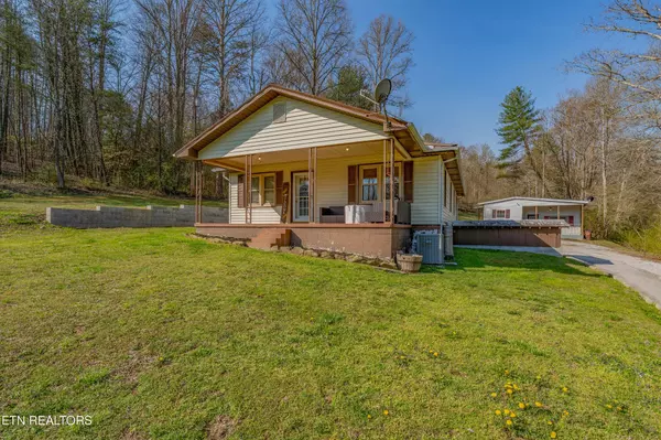 Oakdale, TN 37829,275 White Oak Rd