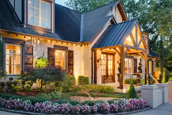 Nashville, TN 37215,3807 Harding Pl