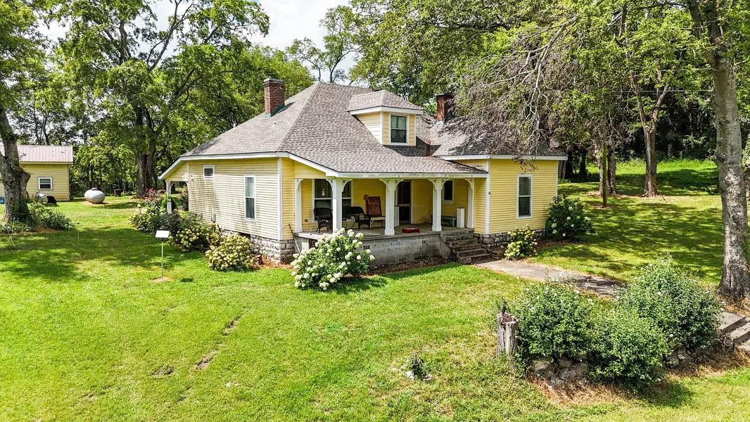 2640 Highway 82 E, Bell Buckle, TN 37020