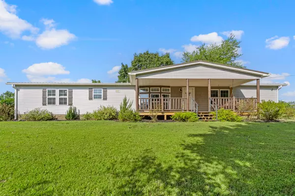 Vanleer, TN 37181,5005 Highway 49 #W