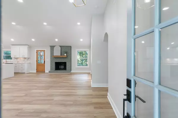 Nashville, TN 37205,6608 Brookmont Ter