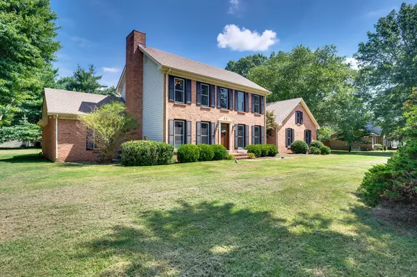Hendersonville, TN 37075,106 Apache Ct