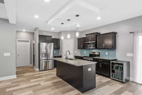 440 Kinslow Ct, Clarksville, TN 37040