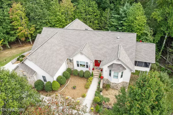 90 Hanning Drive,  Crossville,  TN 38558