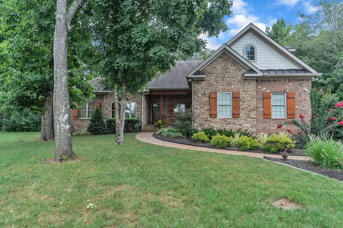 Kingston Springs, TN 37082,422 Evergreen Cir