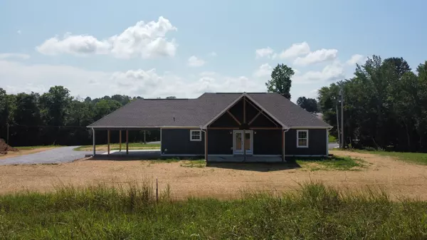 Winchester, TN 37398,1718 Galloway Lane