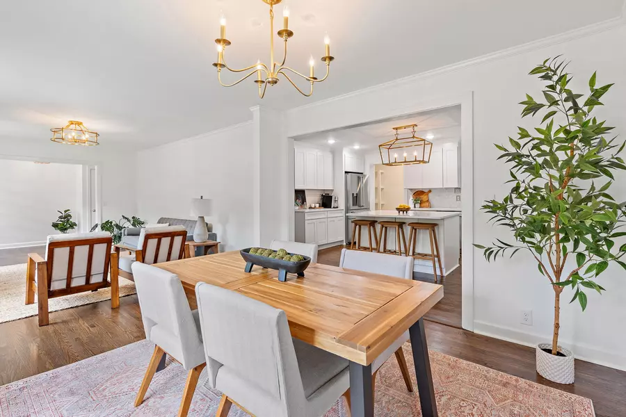 6617 Ellesmere Rd, Nashville, TN 37205