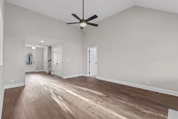 Cumberland Furnace, TN 37051,4 Hopsmith Rd