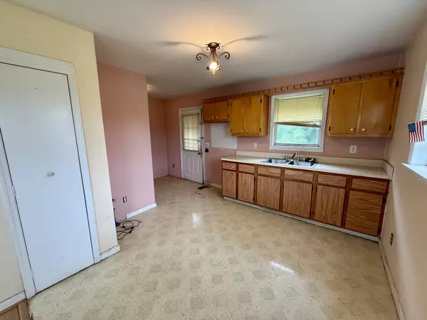 Crossville, TN 38571,411 Hubert Conley Rd